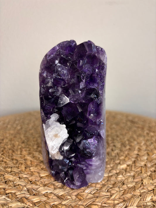 Amethist op standvlak A14